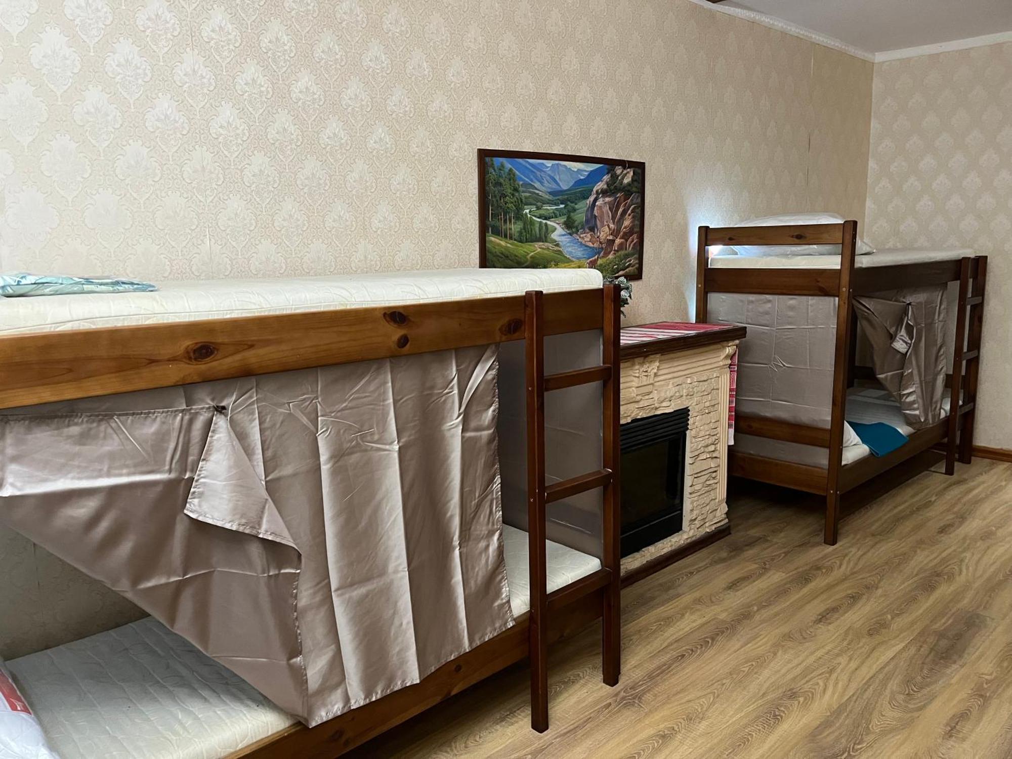 Ararat-Osokorki Hostel Kiev Exterior foto